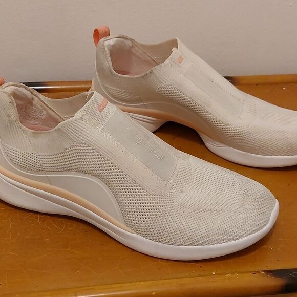 RYka Women Myla 2 Slip-on Shoes - Picture 2 of 6